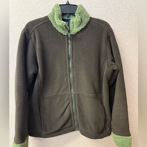 Patagonia Synchilla Women Size Large Green Fleece Lined Full‎ Zip Jacket.